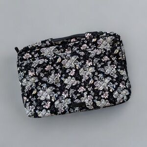 Vera Bradley Black Holland Garden Quilted Cotton Laptop Organizer up to 17” EUC